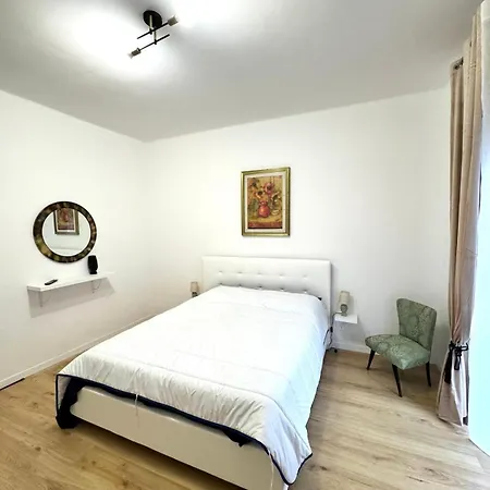 Bari Home *